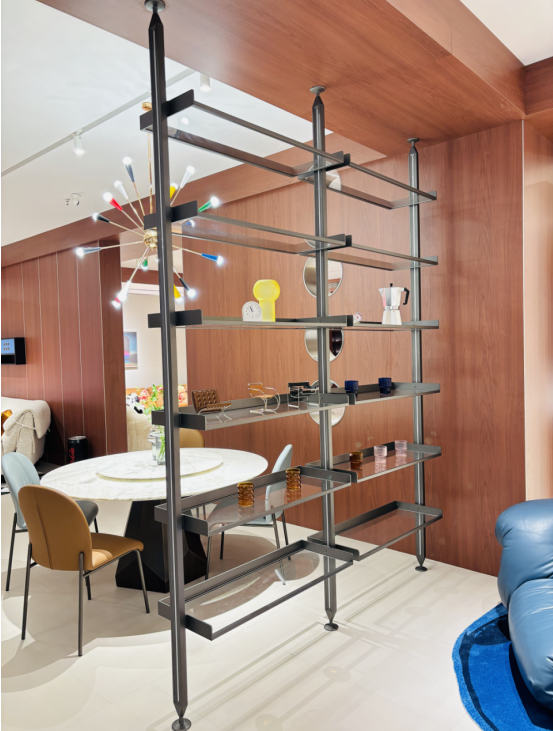 Floor-to-Ceiling Storage Rack for Home & Retail Showrooms